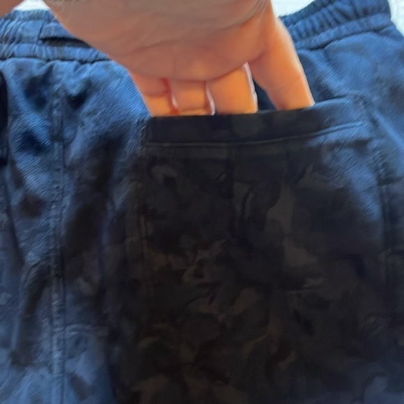 Athleta-12-Blue camo farallon shorts-elastic waistband with drawstring. - Picture 4 of 16